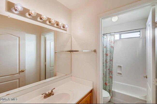 Building Photo - 17640 N 17th St