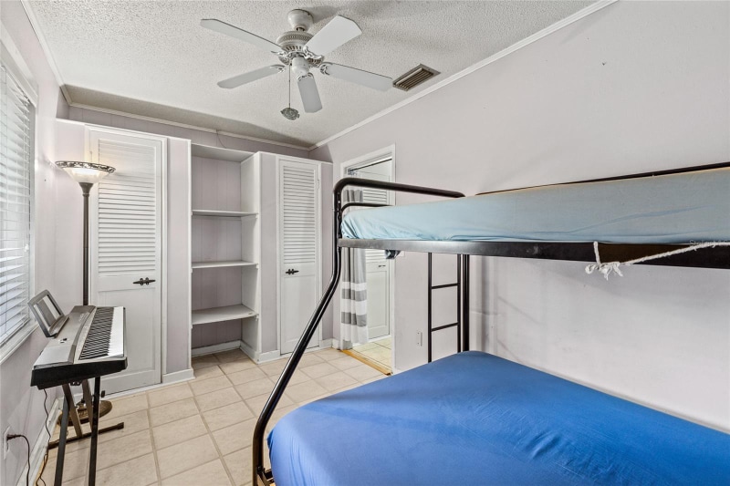 Building Photo - 120 43rd St NW