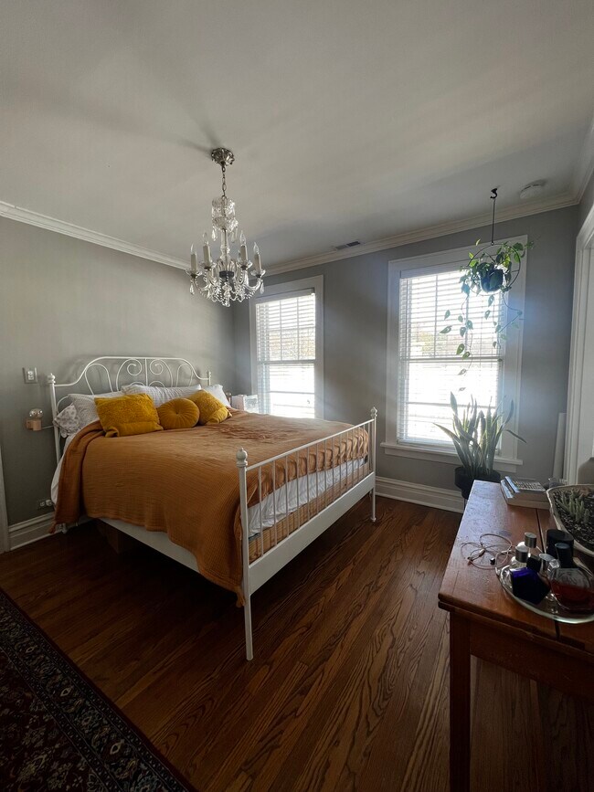 Bedroom 2 - 2541 Ewing Ave