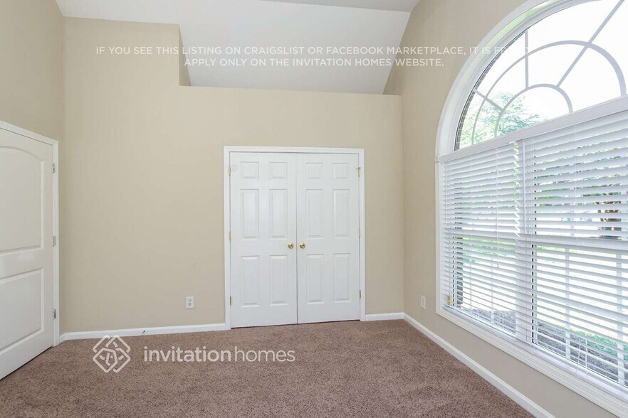 Building Photo - 15020 Woodstar Rd