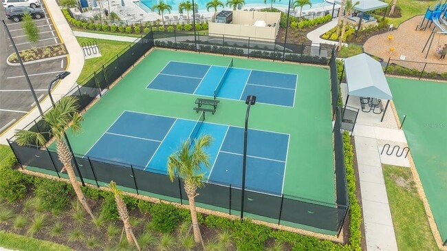 Building Photo - 16905 Sweetwater Village Dr