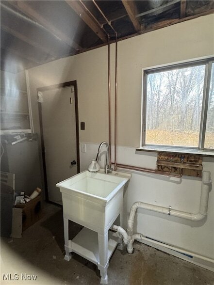 Building Photo - 4250 S Main St