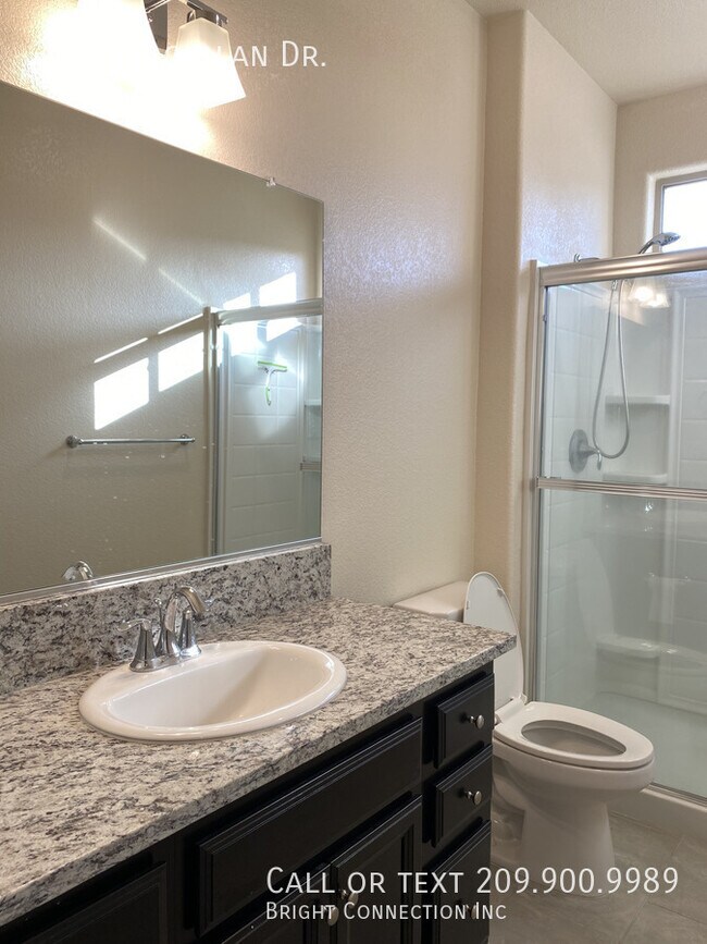 Building Photo - 3705 Magellan Dr