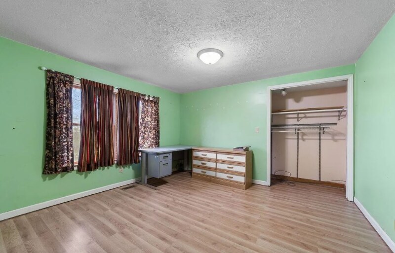 Building Photo - 8333 N 300 W