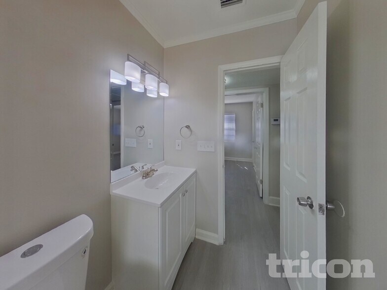 Building Photo - 11975 Cornelius St