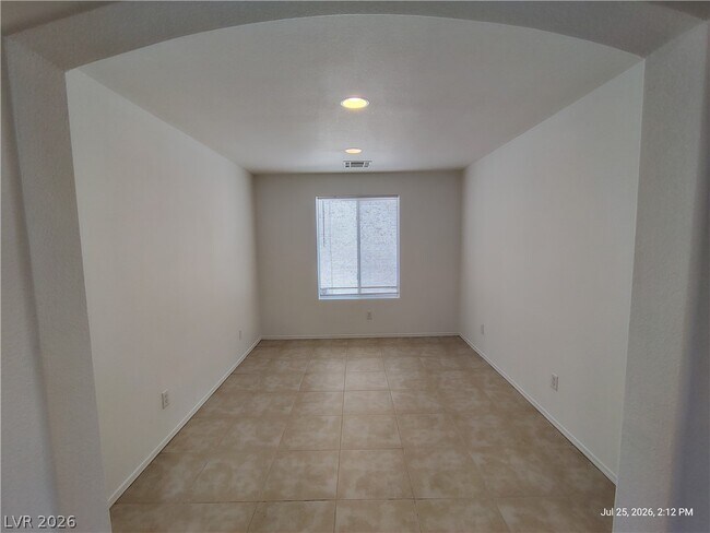 Building Photo - 4714 Portola Vista Ave