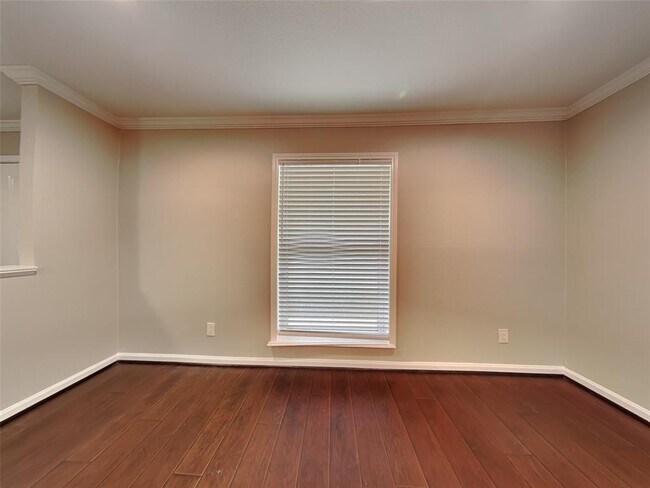 Building Photo - 8127 Twin Hills Dr