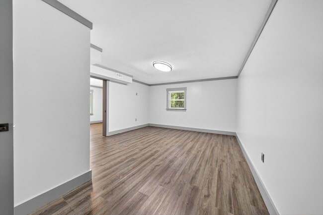 Building Photo - 3390 Tyree Springs Rd