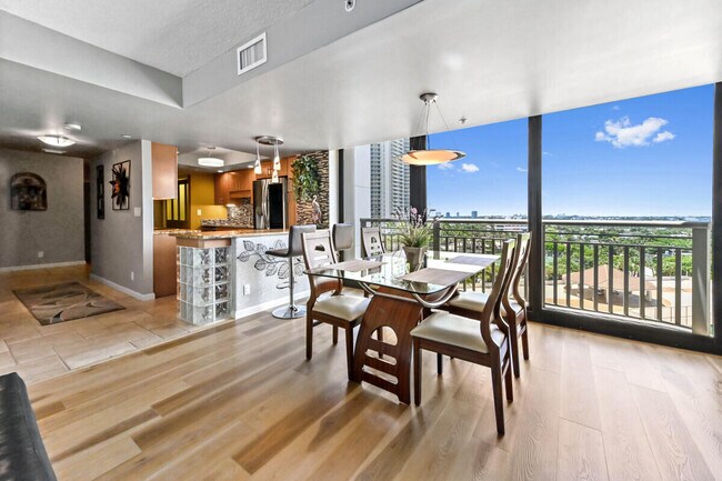 Building Photo - 3000 N Ocean Dr