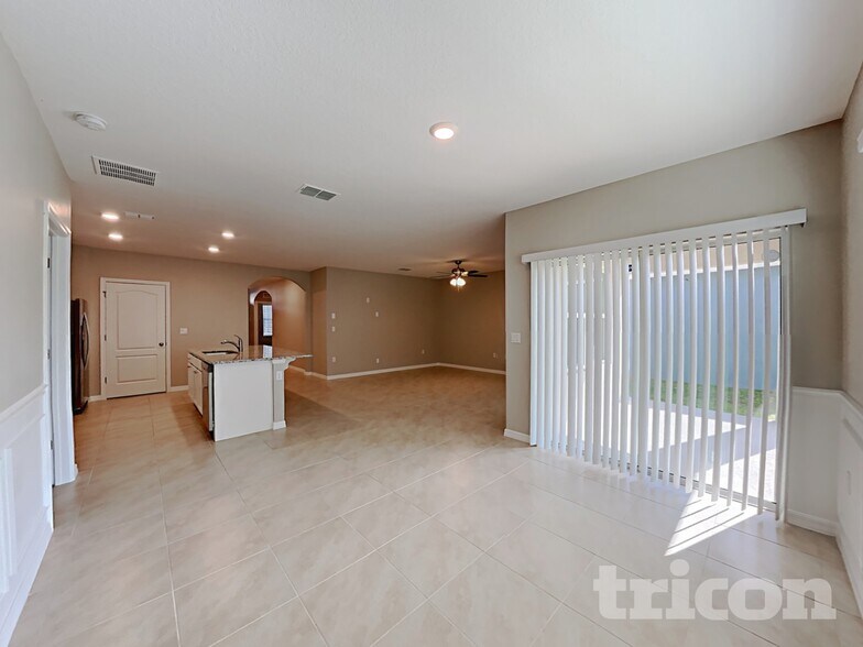 Building Photo - 3744 Moonflower Ln