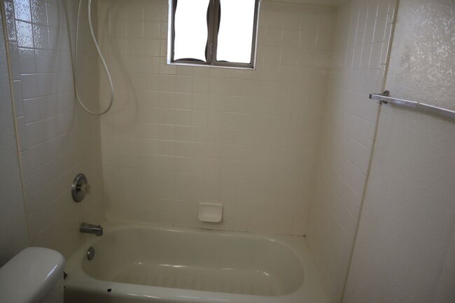 Building Photo - Hear The Songbirds Sing!