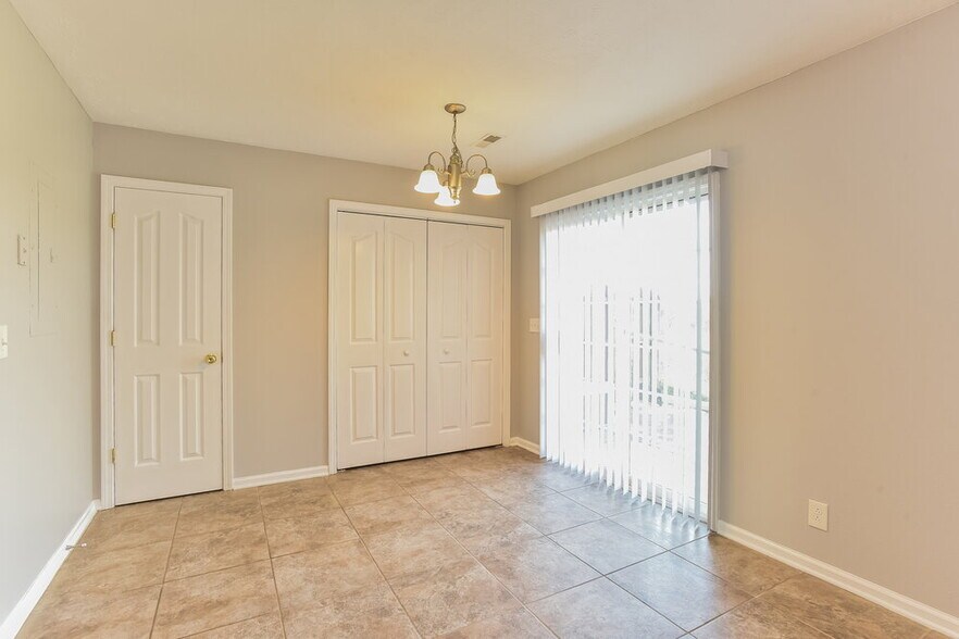 Building Photo - 675 Legacy Dr