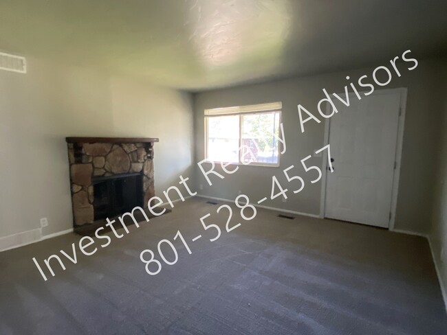 Building Photo - Two-bedroom Apartment in Salt Lake City!