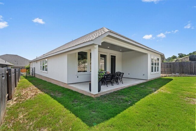 Building Photo - 332 Saturnia Dr