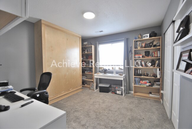 Building Photo - 2297 770 W