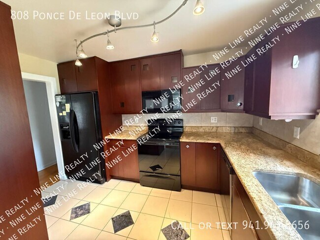 Building Photo - 808 Ponce De Leon Blvd