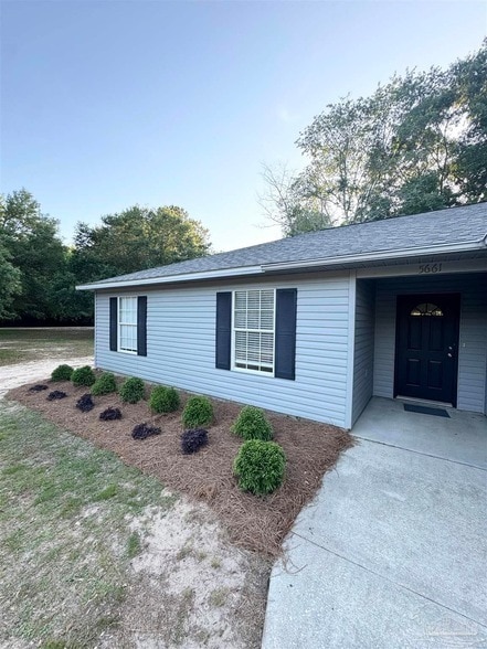 Building Photo - 5661 Fairview Dr