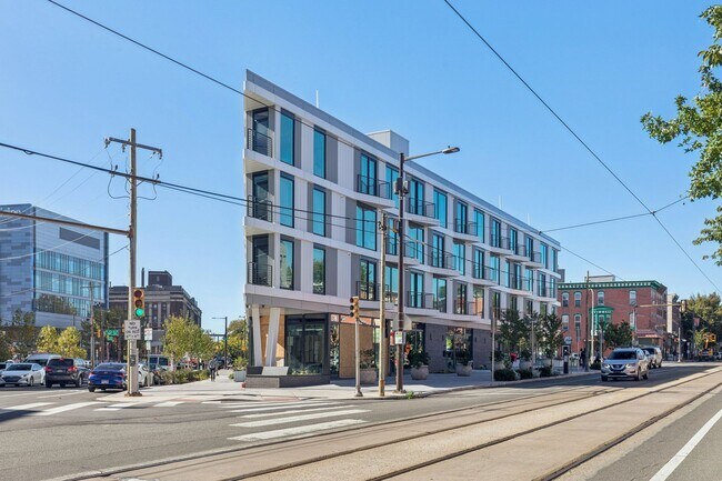 Building Photo - Stunning Studio Apartment in University City