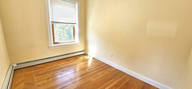 Building Photo - 416 Pearl St