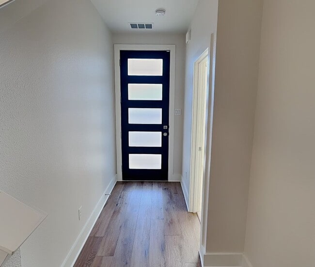 Building Photo - Fabulous 3-Story Townhouse in Frisco Heigh...