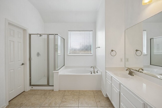 Building Photo - 18126 Rustic Brook Ct