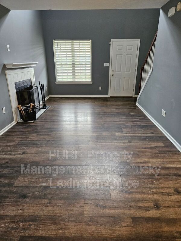 Building Photo - 353 Lucille Dr
