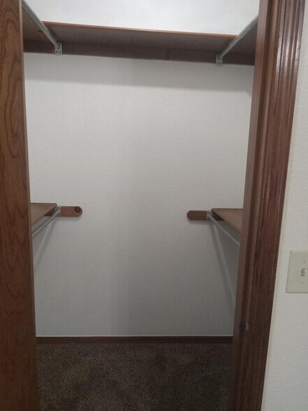 Building Photo - 312 Christopher Todd Dr