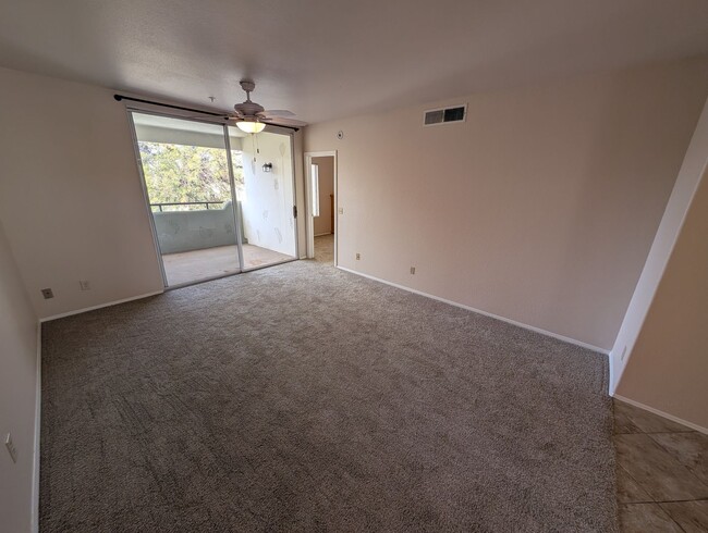 Building Photo - 2 Bedroom Condo in the Boardwalk at Anders...