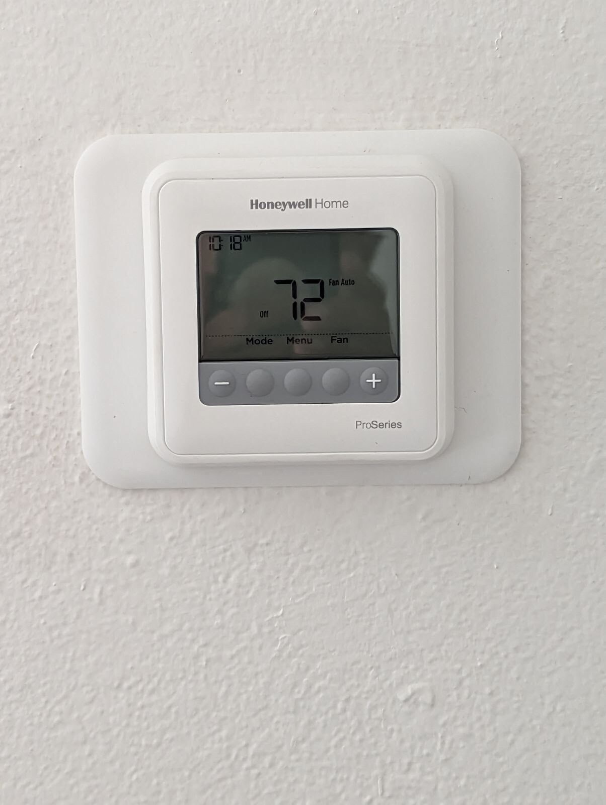 Building Photo - 2329 Sambrano Ave