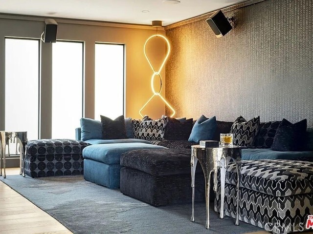 Building Photo - 12132 Otsego St