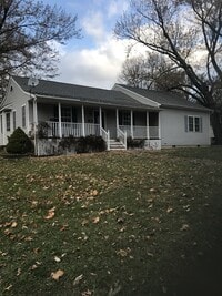 Building Photo - Spacious 5-Bedroom Home for Rent in Goshen...