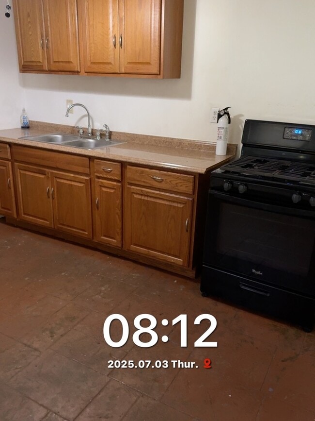 Building Photo - 2126 Danneel St