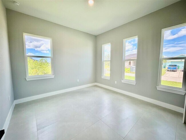 Building Photo - 15109 Aquarius Cir