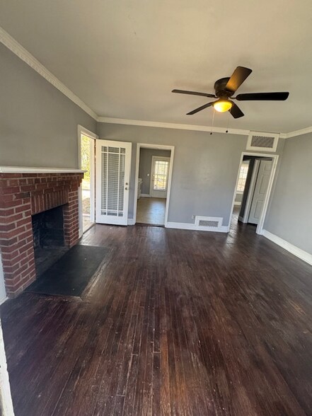 Building Photo - 17 Druid St