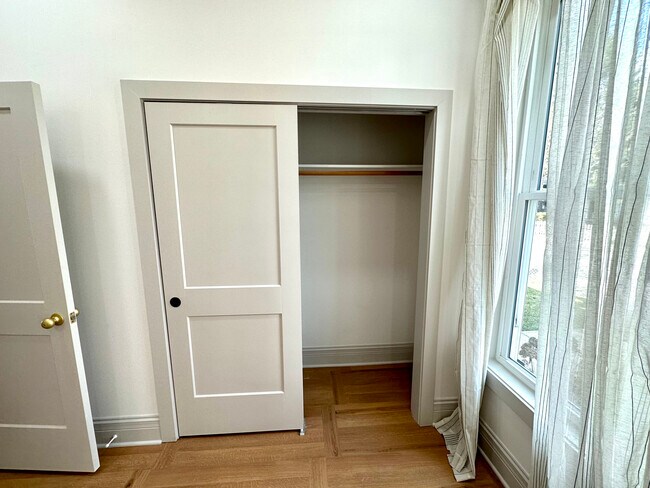Closet 3 - 603 E Morris St
