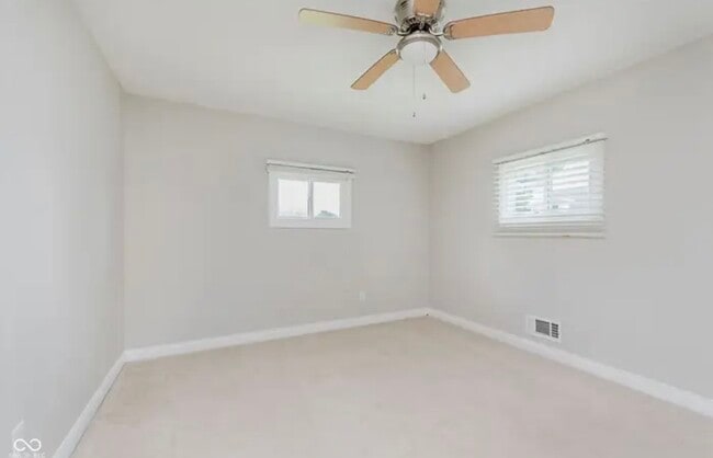 Building Photo - 10409 Barmore Ave