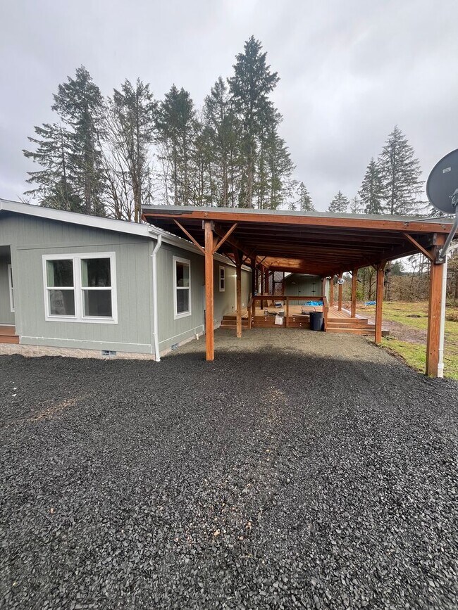 Building Photo - Nearly brand-new home!! 3-Bedroom 2-Bathroom Home