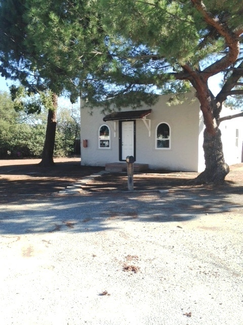 Building Photo - North Morgan Hill 2 Bedroom Available Now!