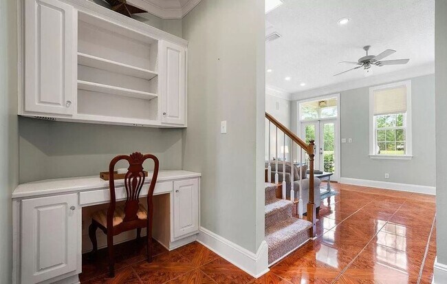 Building Photo - Avialable now!! 2 Bedroom, 2 Bath Cottage ...