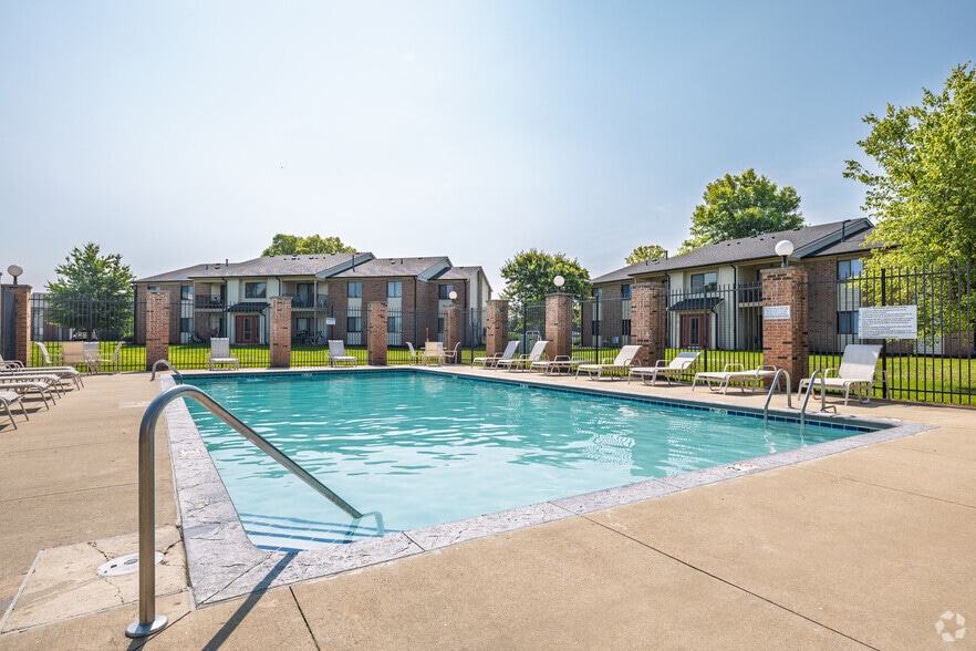 Swimming Pool - The Harvest at Kokomo