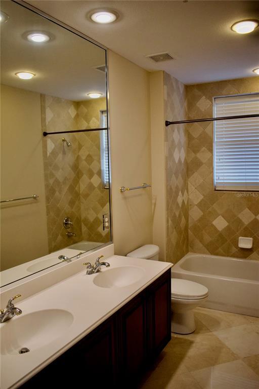 Building Photo - 8761 The Esplanade