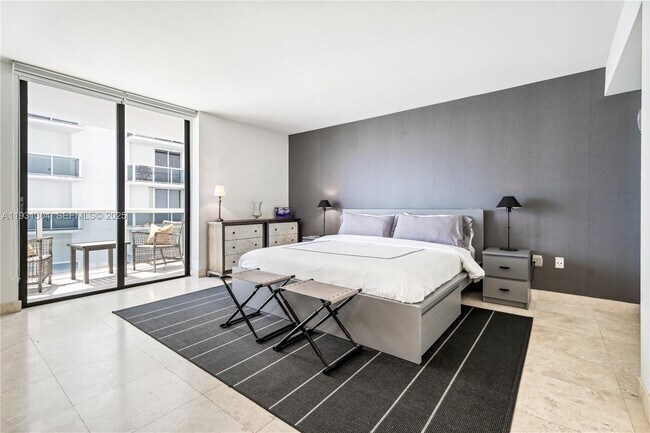 Building Photo - 1900 Sunset Harbour Dr