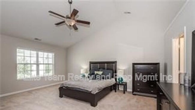 Building Photo - 13027 Rothe House Rd
