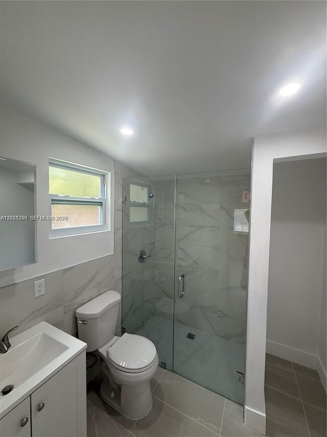 Building Photo - 6765 SW 34th St
