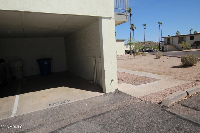 Building Photo - 14407 N Boxwood Ln