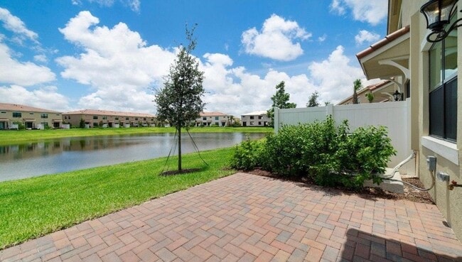 Building Photo - 9952 Brickhill Dr