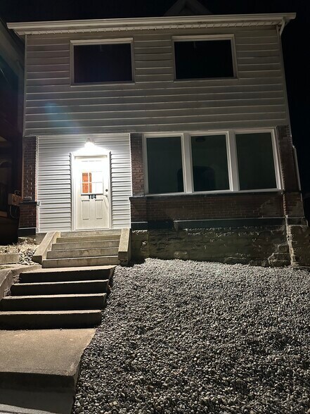 Building Photo - 104 Magee Ave