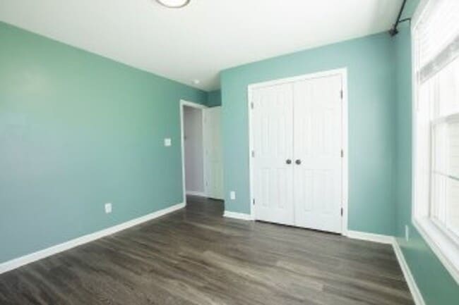 Building Photo - 111 Harvest Moon Dr