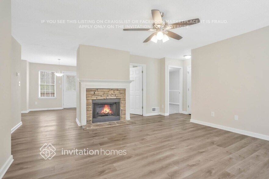 Building Photo - 282 Seals Dr