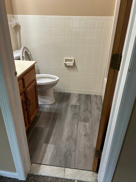 Building Photo - 11 Sunstone Dr